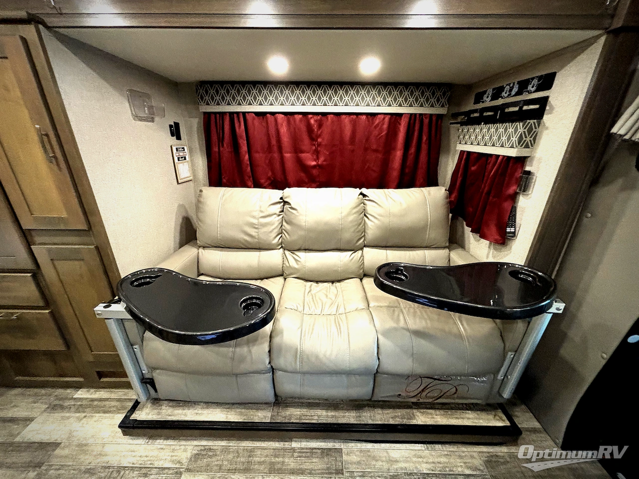 2022 Dynamax isata 3 24FW Photo 13