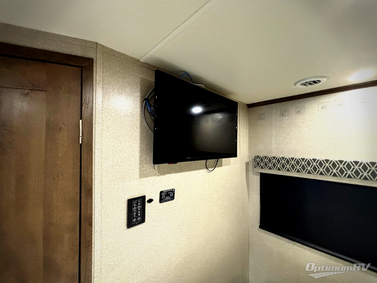 2022 Dynamax isata 3 24FW Photo 16