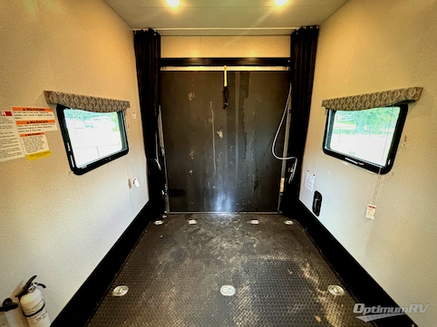 2024 Thor Outlaw 38MB RV Photo 4