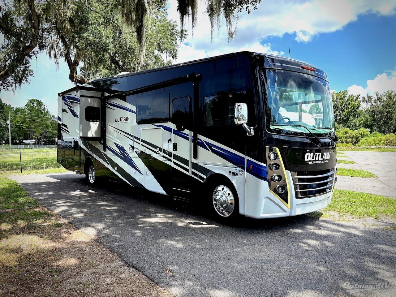 2024 Thor Outlaw 38MB Photo 1