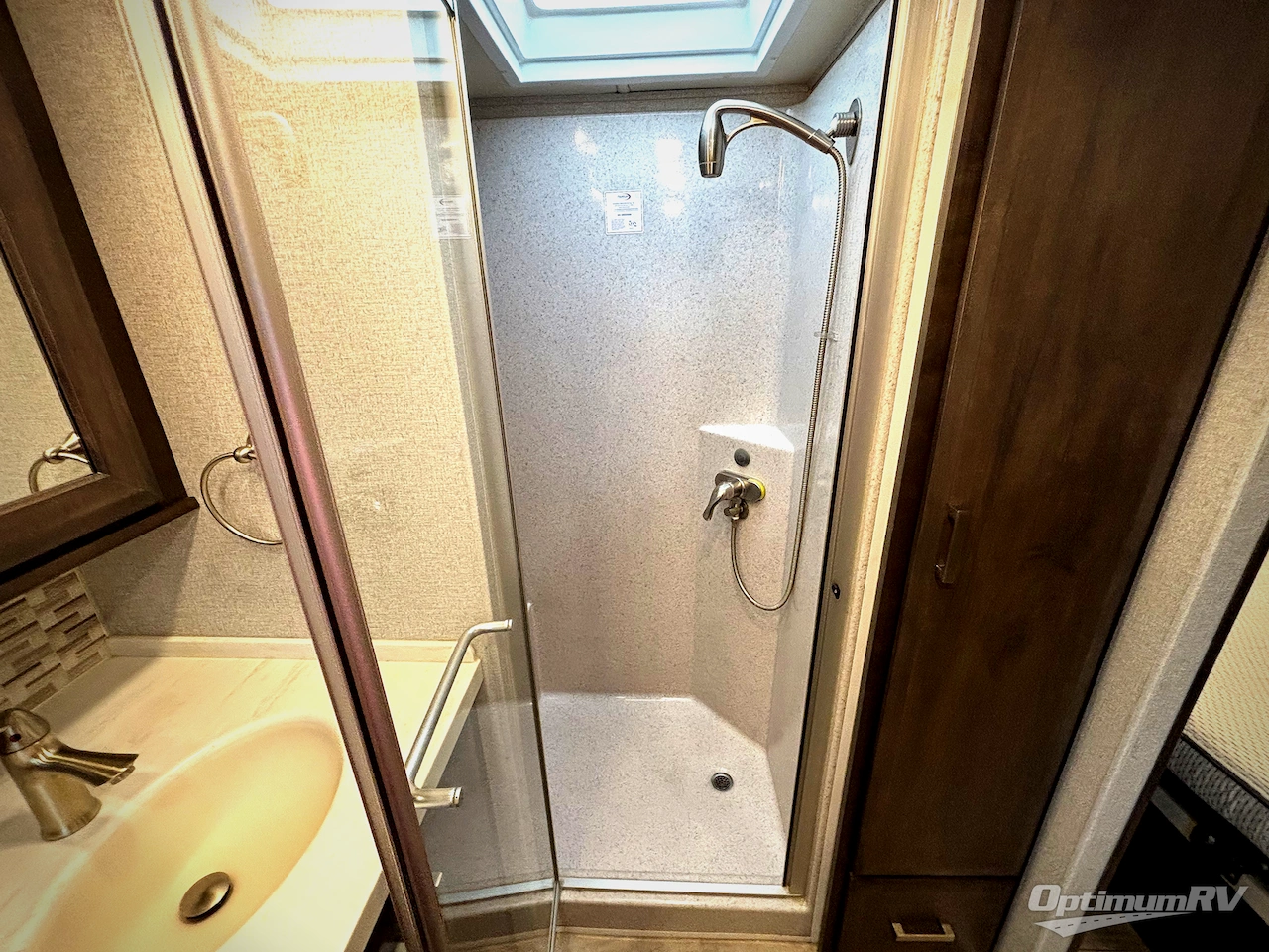 2023 Thor Venetian B42 Photo 23