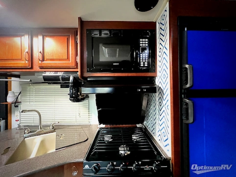 2015 EverGreen RV i-Go G220RB RV Photo 4