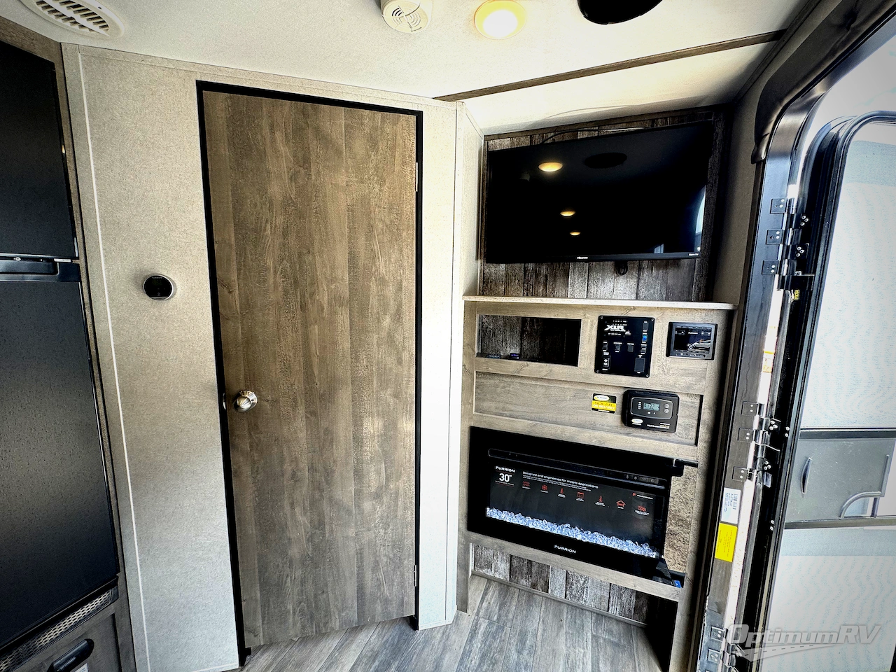 2022 Forest River XLR Micro Boost 25LRLE Photo 7