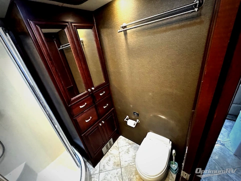 2011 American Coach American Revolution 42Q RV Photo 4