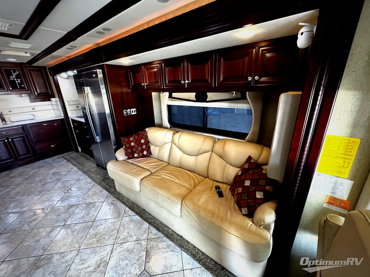 2011 American Coach American Revolution 42Q Photo 7