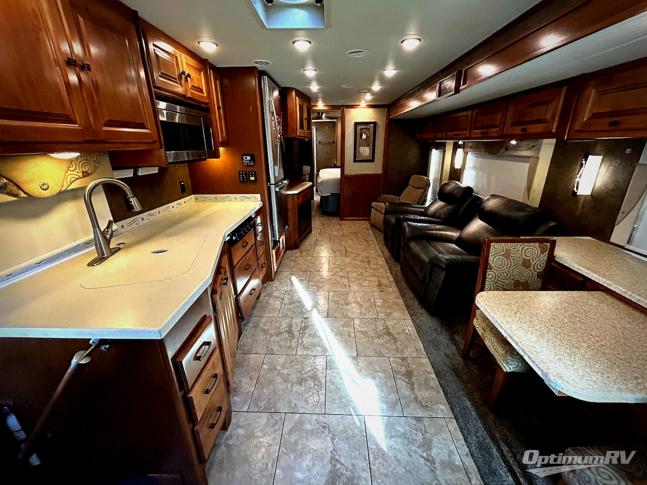 2014 Tiffin Allegro 36 LA Photo 2