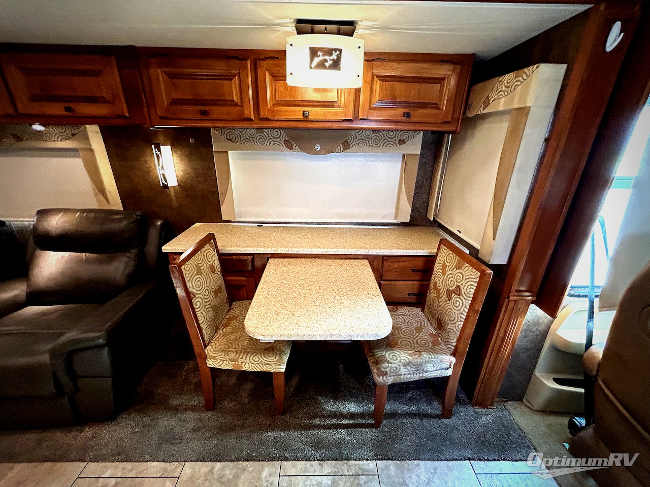 2014 Tiffin Allegro 36 LA Photo 9