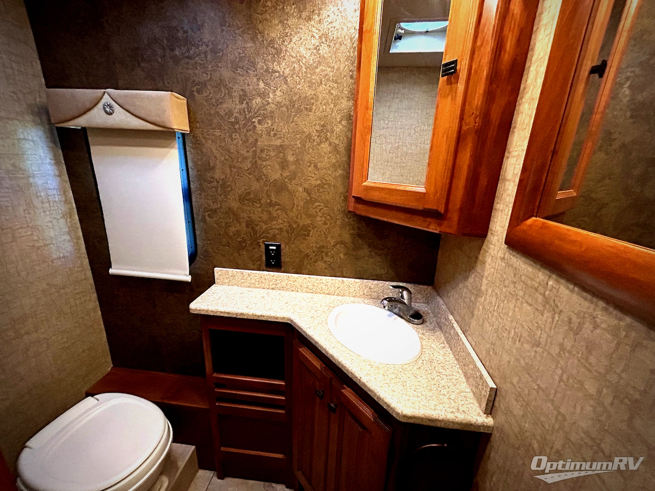 2014 Tiffin Allegro 36 LA Photo 13