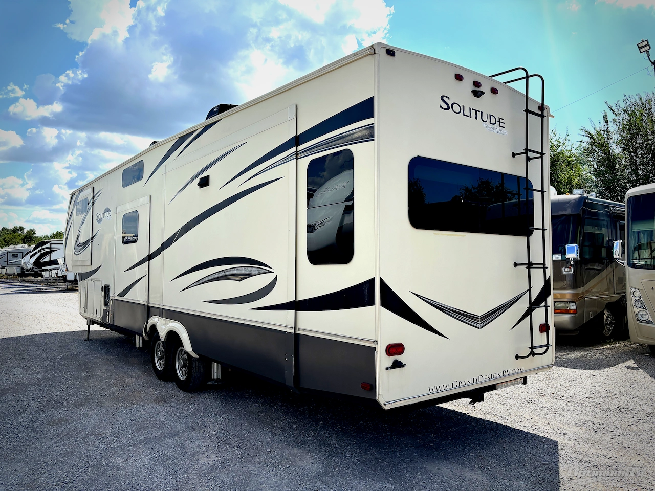 2020 Grand Design Solitude 377MBS Photo 3