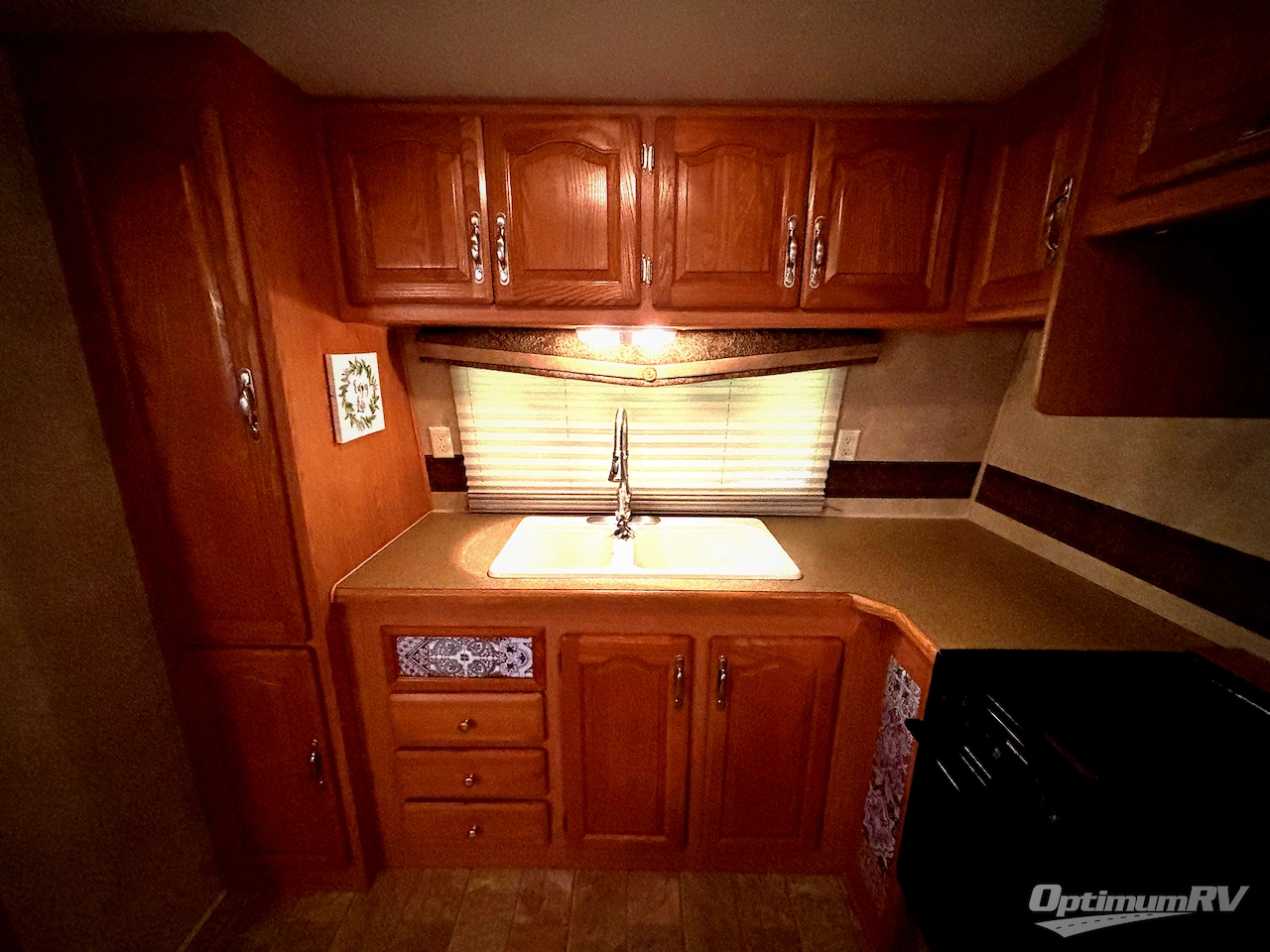 2008 Forest River Cardinal T32FKR Photo 7
