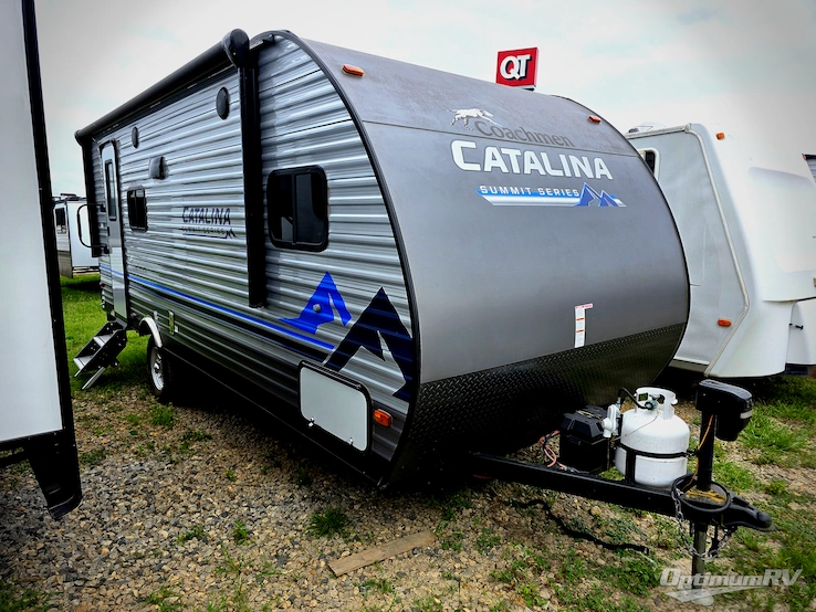 2022 Coachmen Catalina Summit Series 7 184FQS RV Photo 1