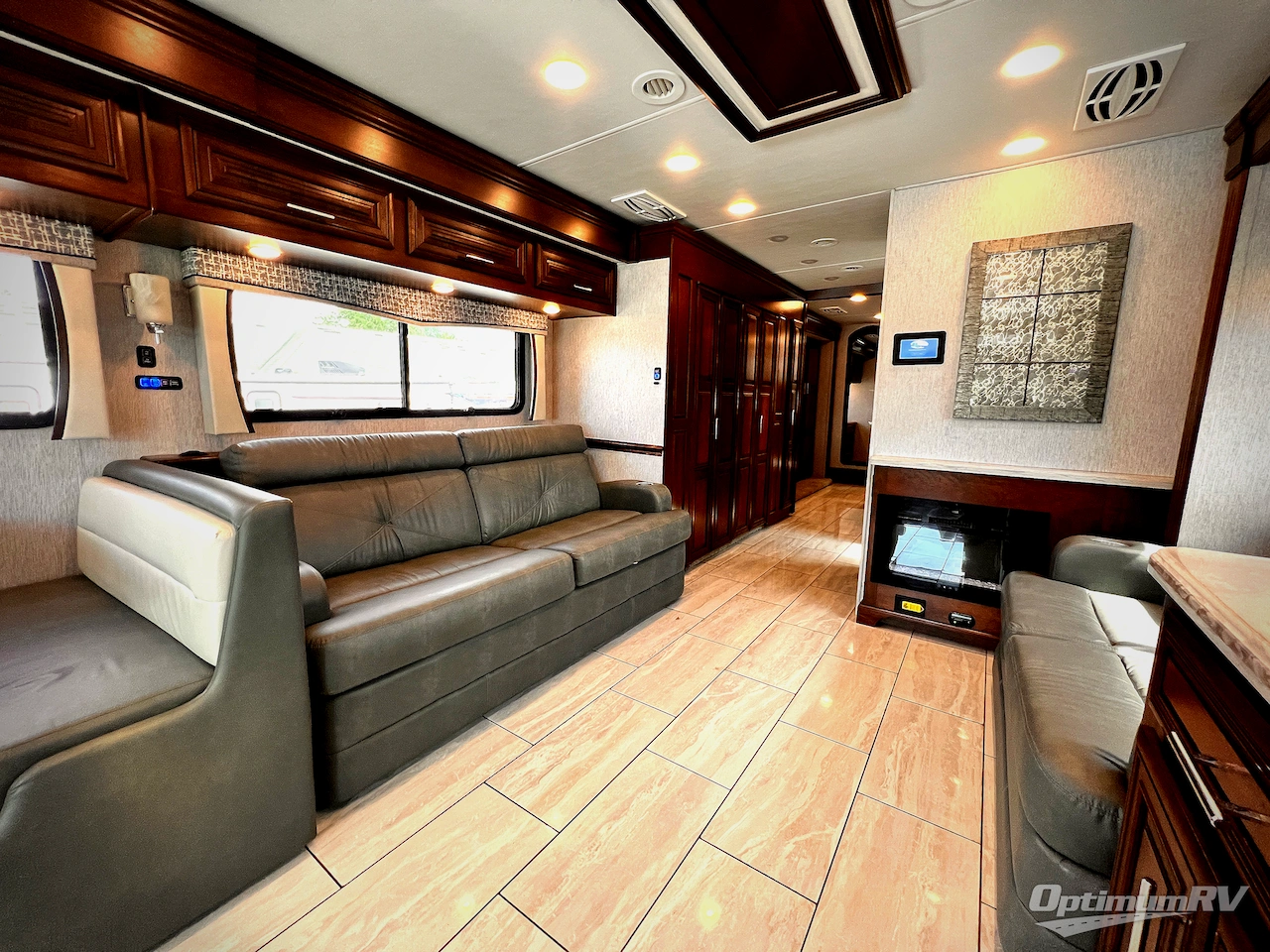 2021 Forest River Berkshire XLT 45CA Photo 8
