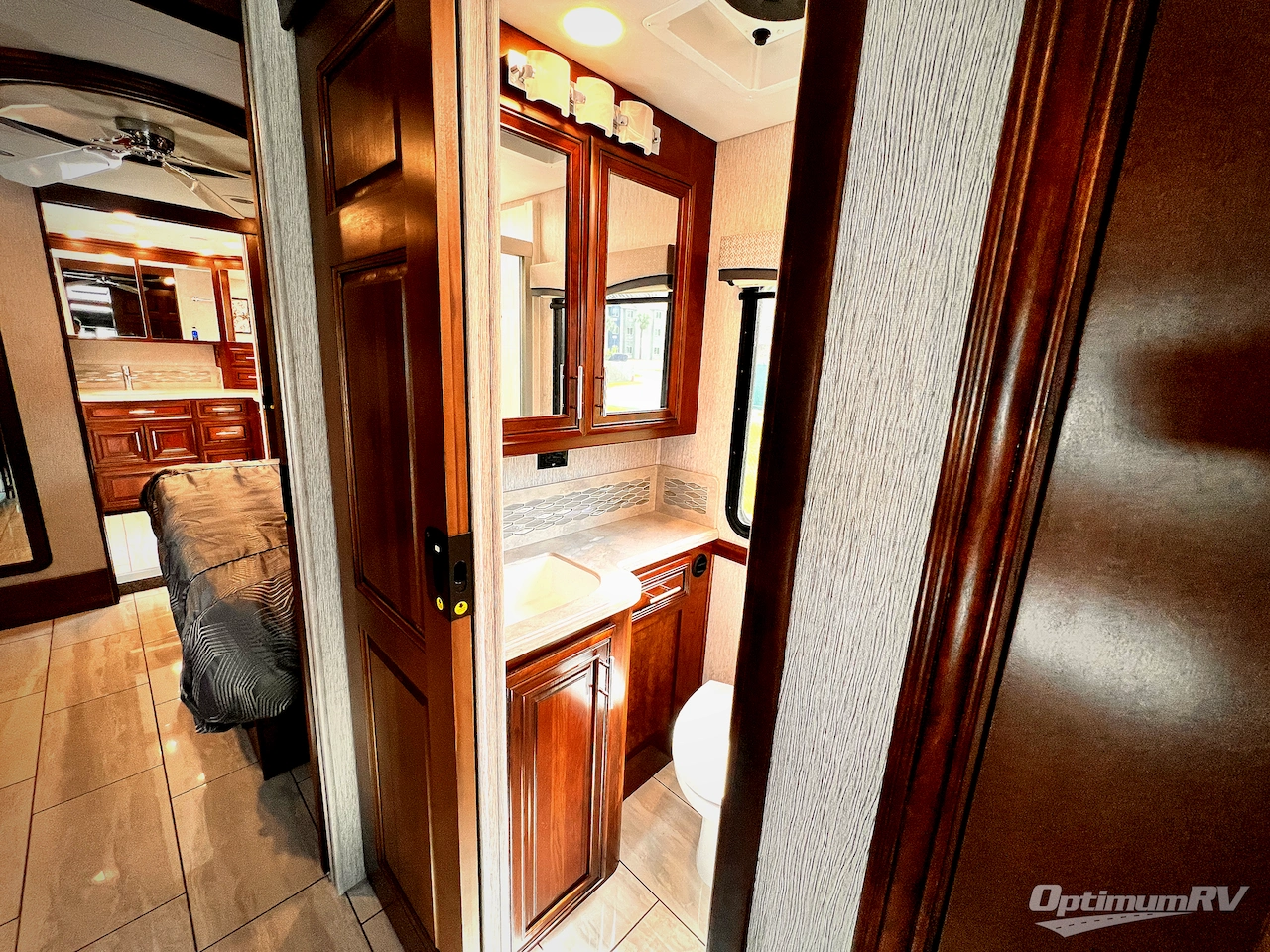 2021 Forest River Berkshire XLT 45CA Photo 21