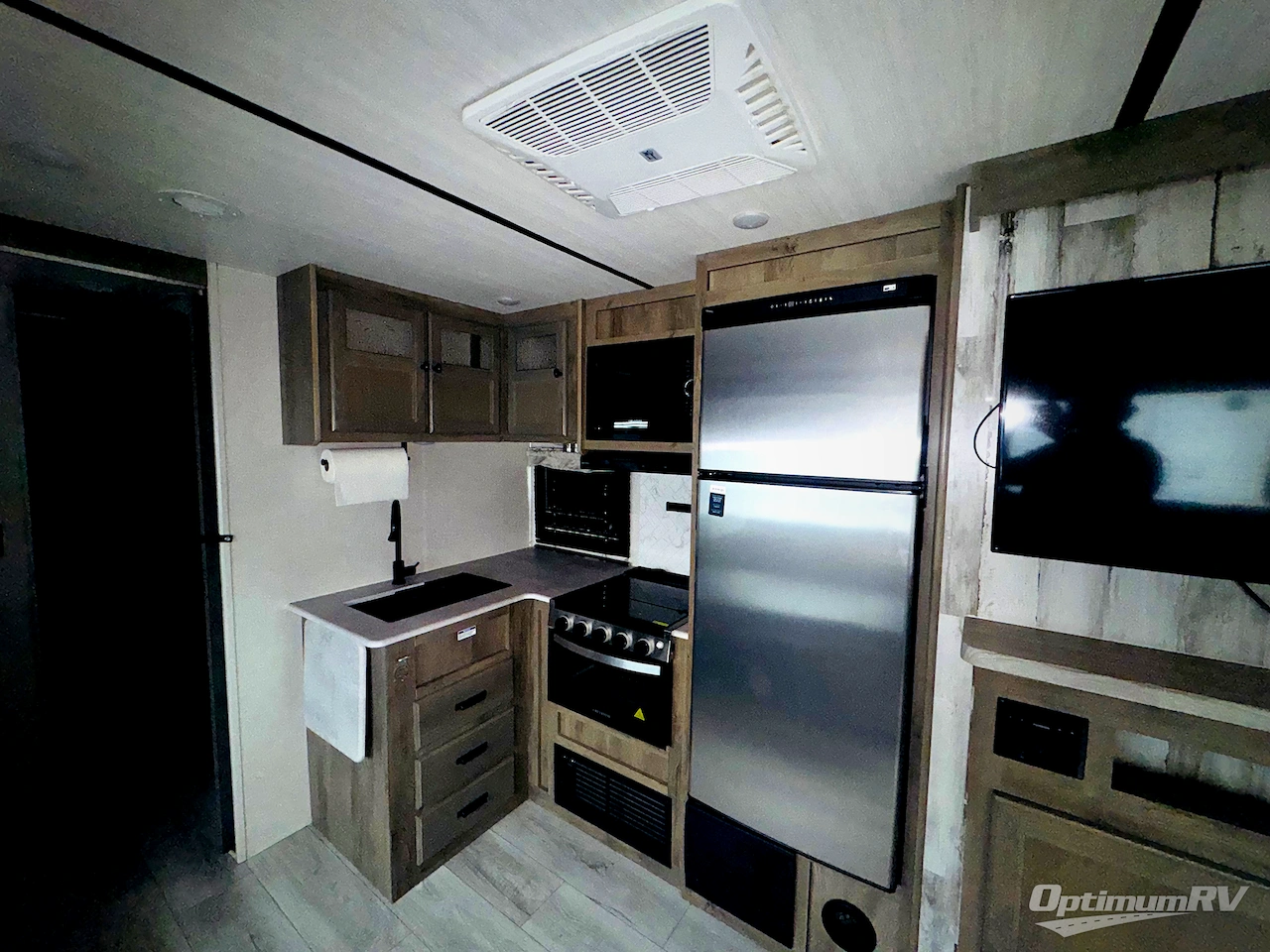 2022 Forest River Surveyor Legend 296QBLE Photo 10