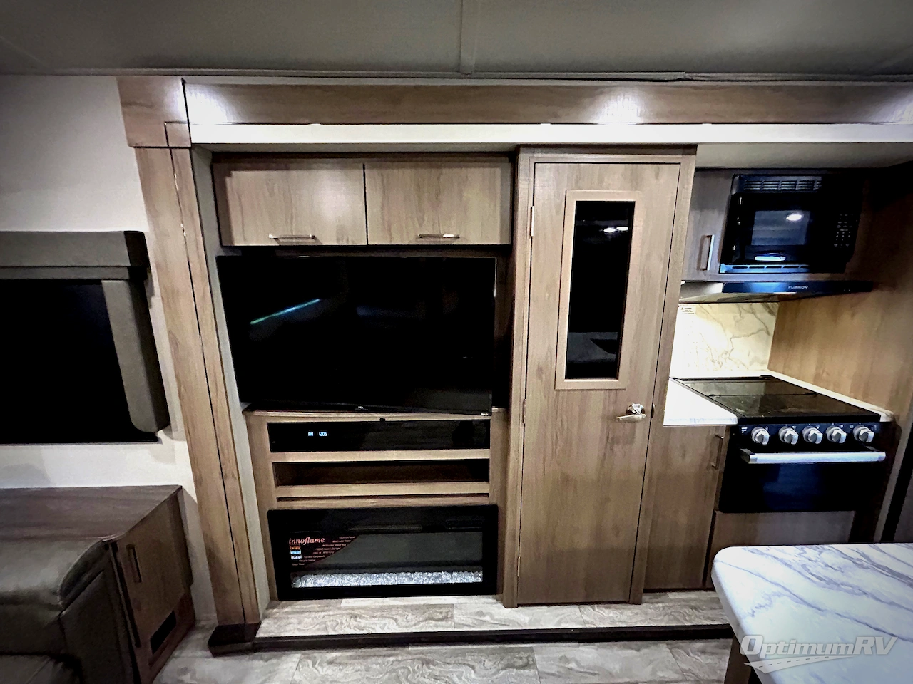 2022 Grand Design Imagine 2970RL Photo 16