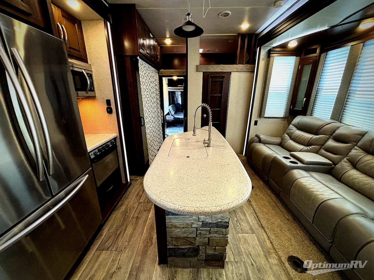 2017 Heartland Cyclone 4250 Photo 4