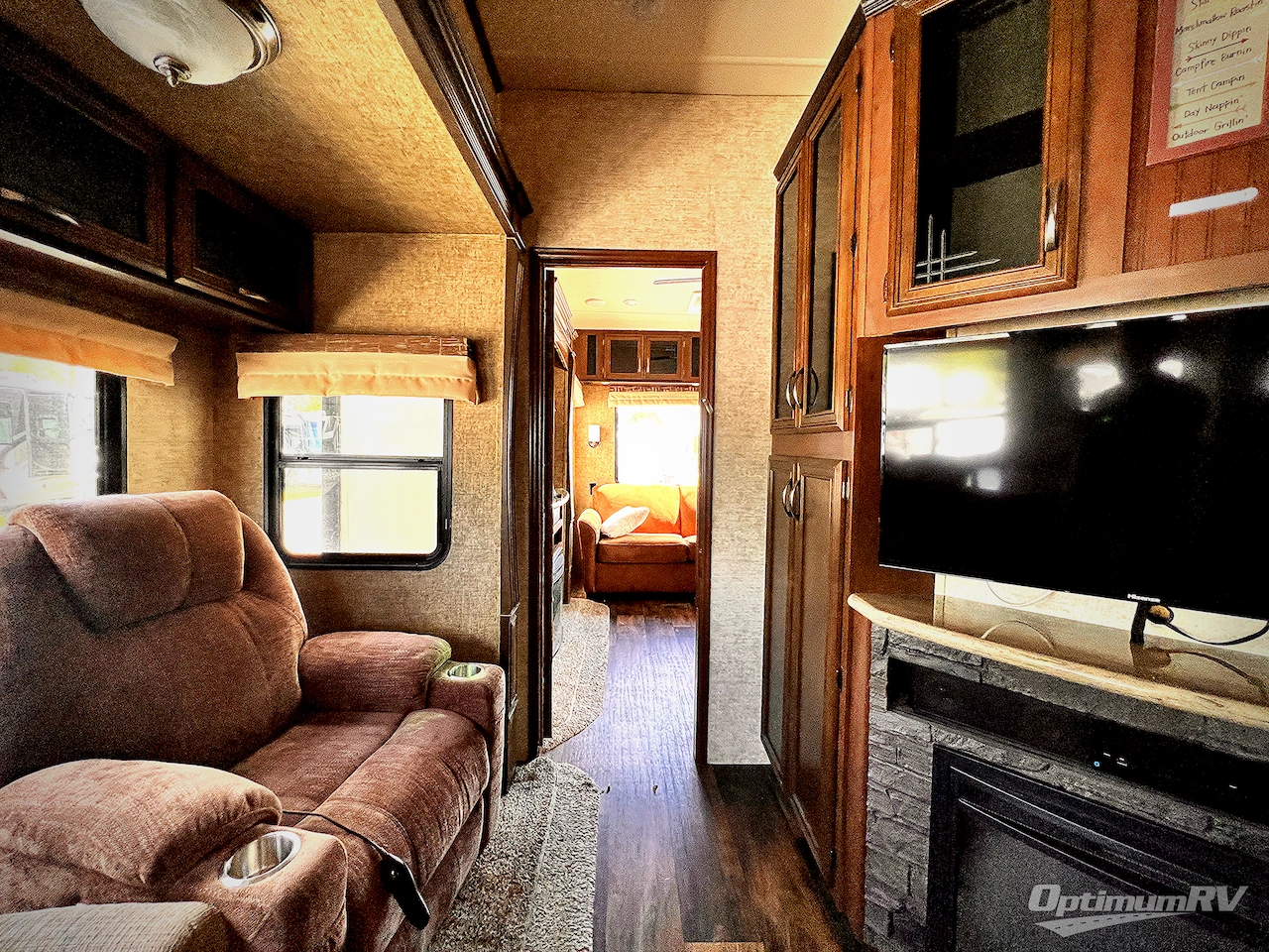 2018 Forest River Sierra 387MKOK Photo 13