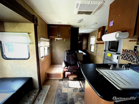 2014 Starcraft Autumn Ridge 245DS RV Photo 2