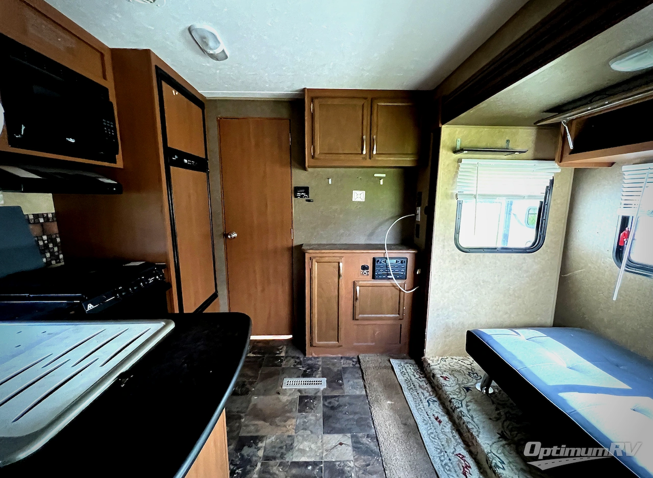 2014 Starcraft Autumn Ridge 245DS Photo 4