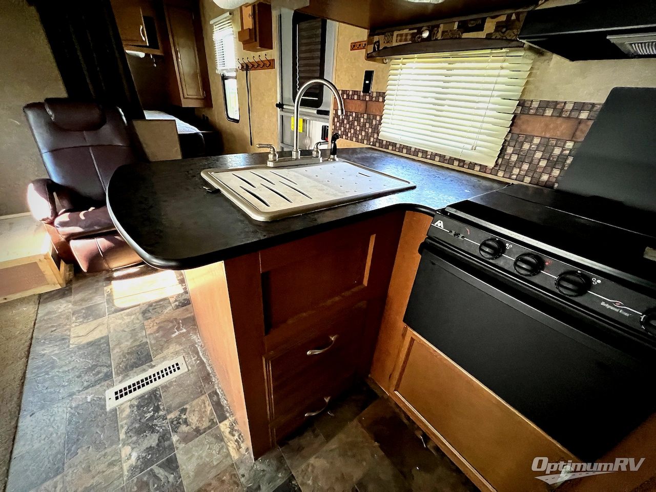 2014 Starcraft Autumn Ridge 245DS Photo 9