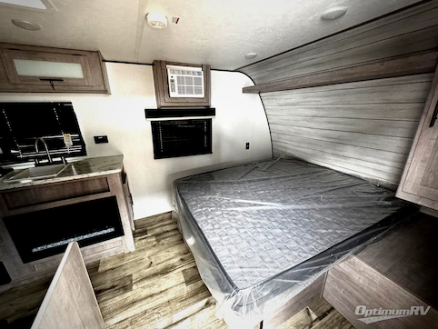 2024 Dutchmen Coleman 17R RV Photo 2