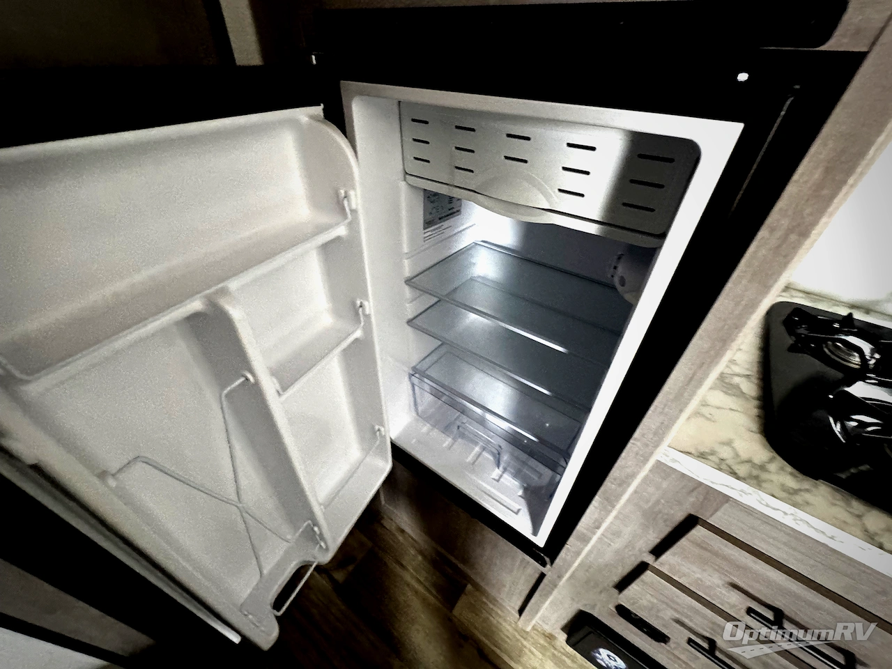 2024 Dutchmen Coleman 17R Photo 5