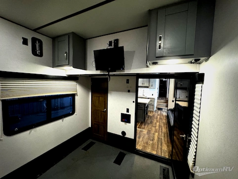 2020 Keystone Fuzion 419 RV Photo 3