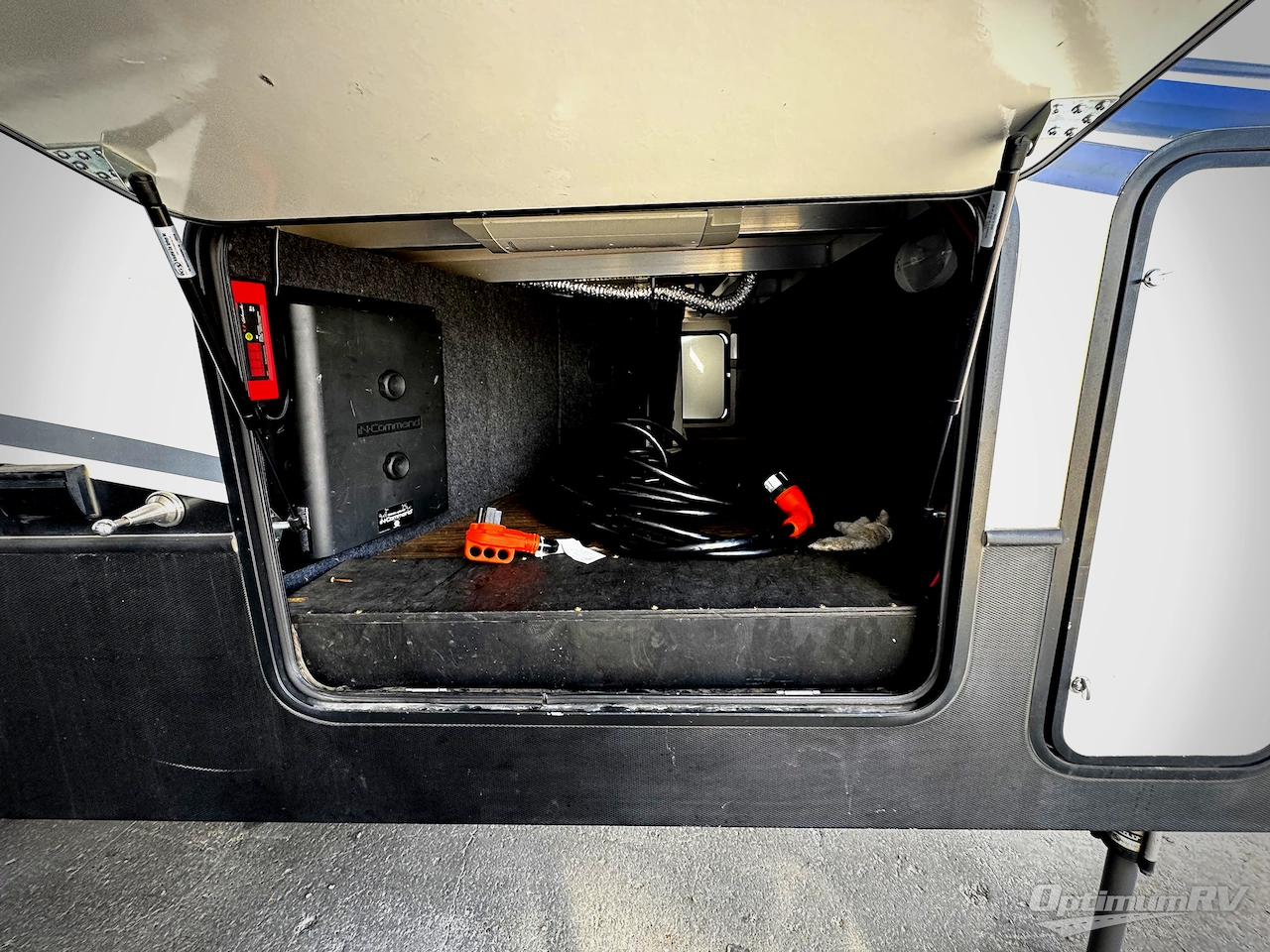 2020 Keystone Fuzion 419 Photo 2