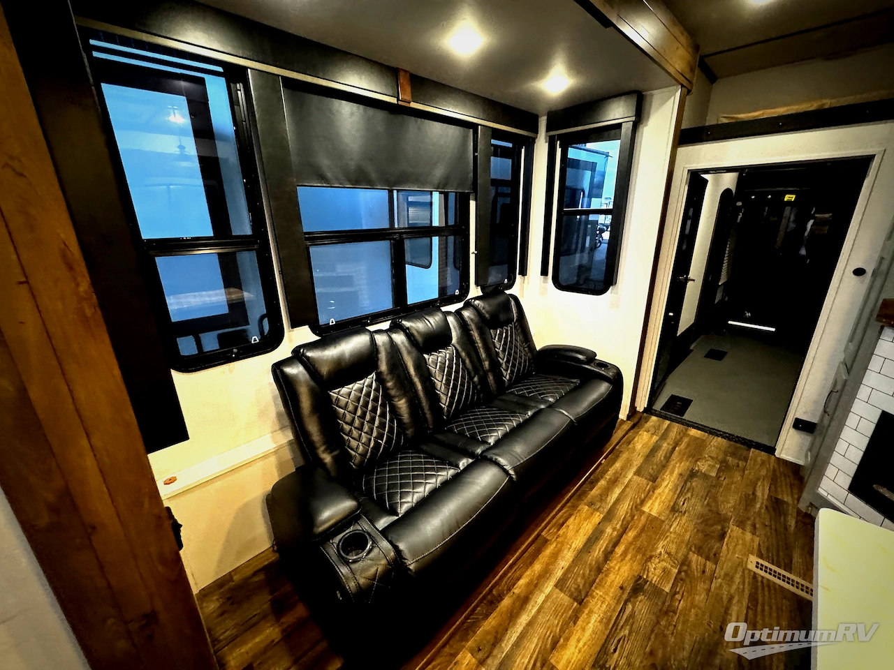 2020 Keystone Fuzion 419 Photo 11