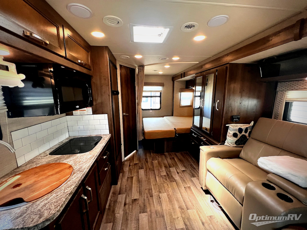 2020 Jayco Melbourne 24L Photo 4