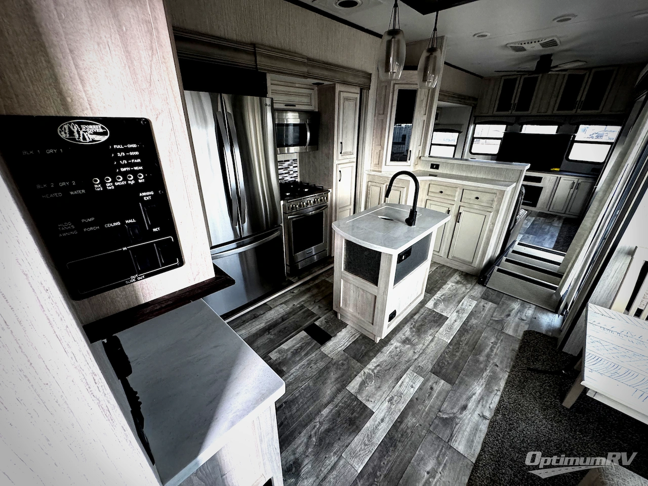 2023 Forest River Sandpiper Destination Trailers 420FL Photo 2