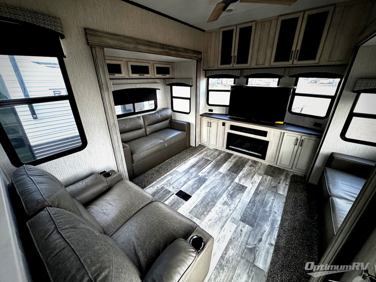 2023 Forest River Sandpiper Destination Trailers 420FL Photo 11