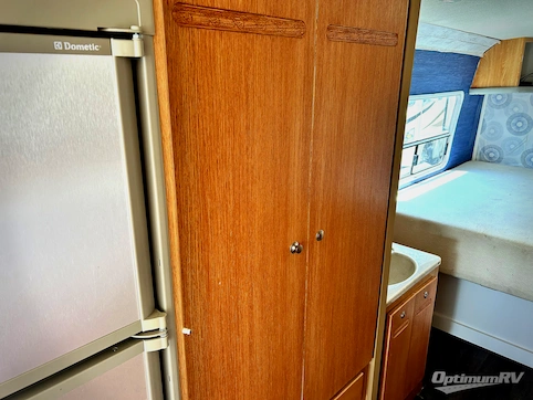 2003 R-Vision Stratus 291 RV Photo 4