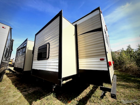 2019 Keystone Hideout 318LHS RV Photo 3