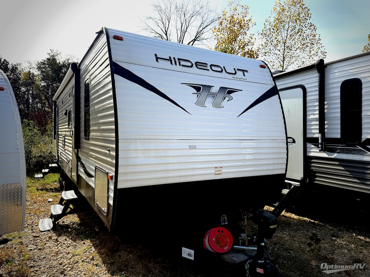 2019 Keystone Hideout 318LHS Photo 1