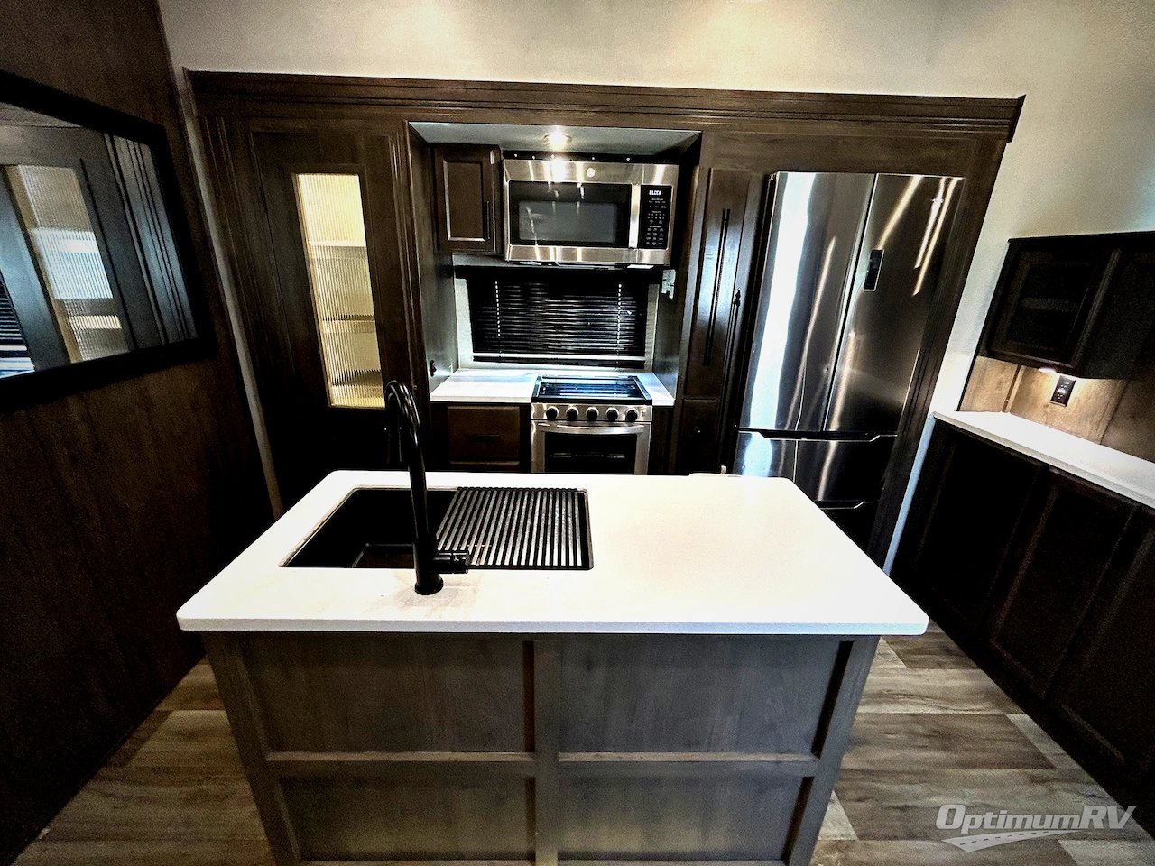 2020 Forest River Cardinal Limited 399FLLE Photo 6