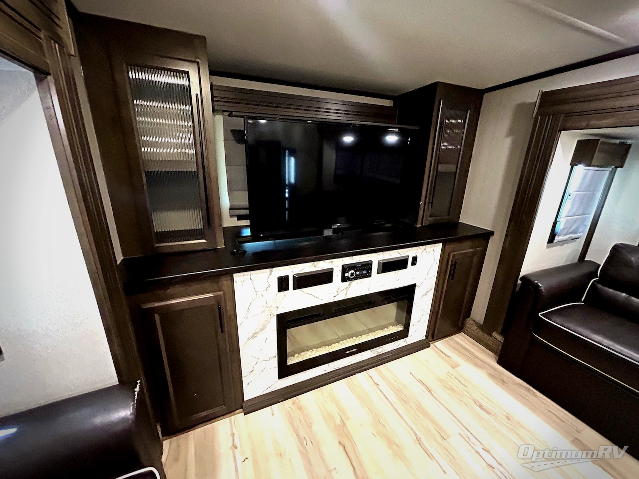 2020 Forest River Cardinal Limited 399FLLE Photo 10