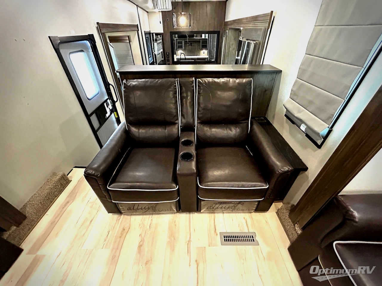 2020 Forest River Cardinal Limited 399FLLE Photo 12