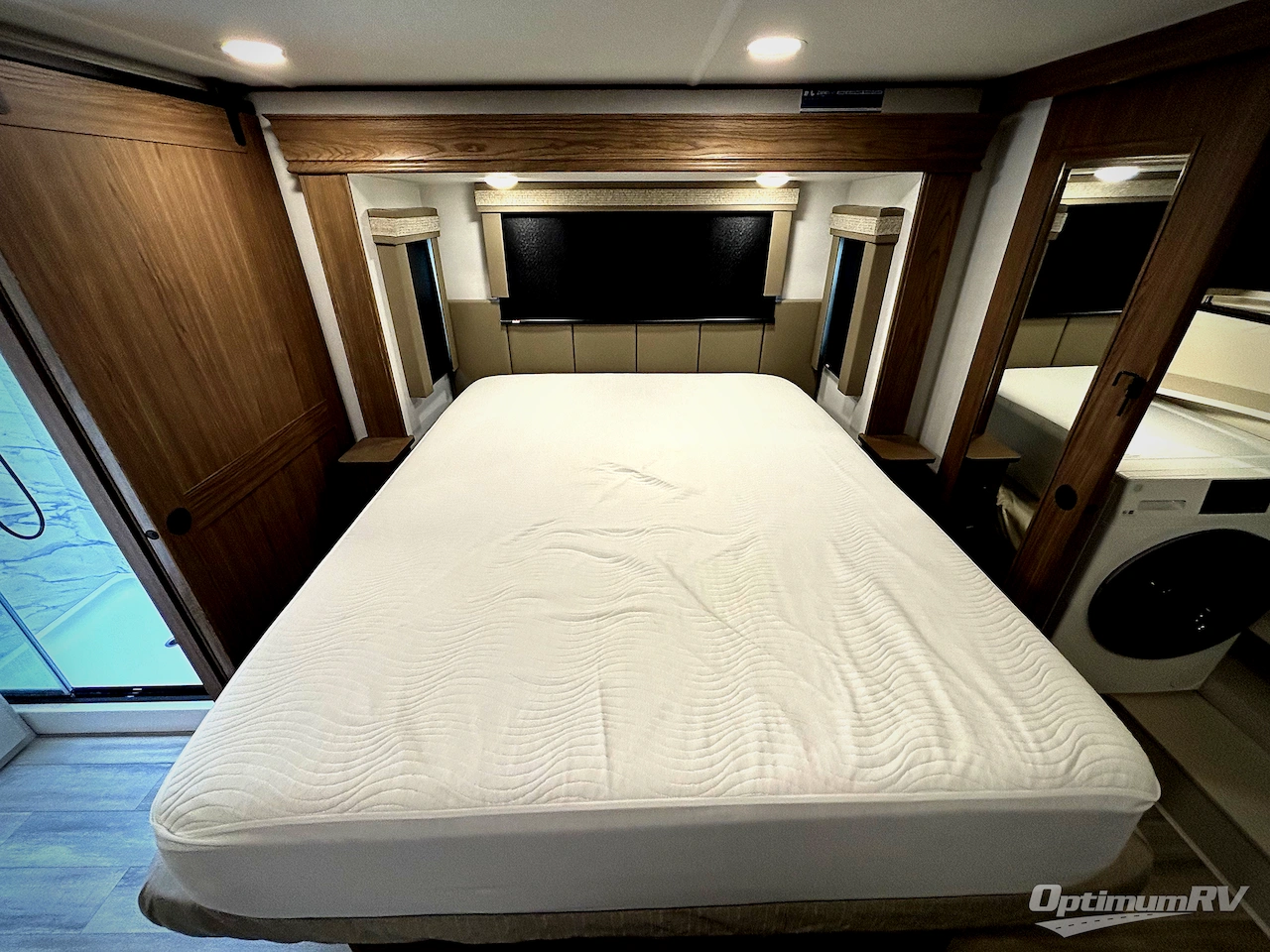 2024 Alliance Paradigm 395DS Photo 9