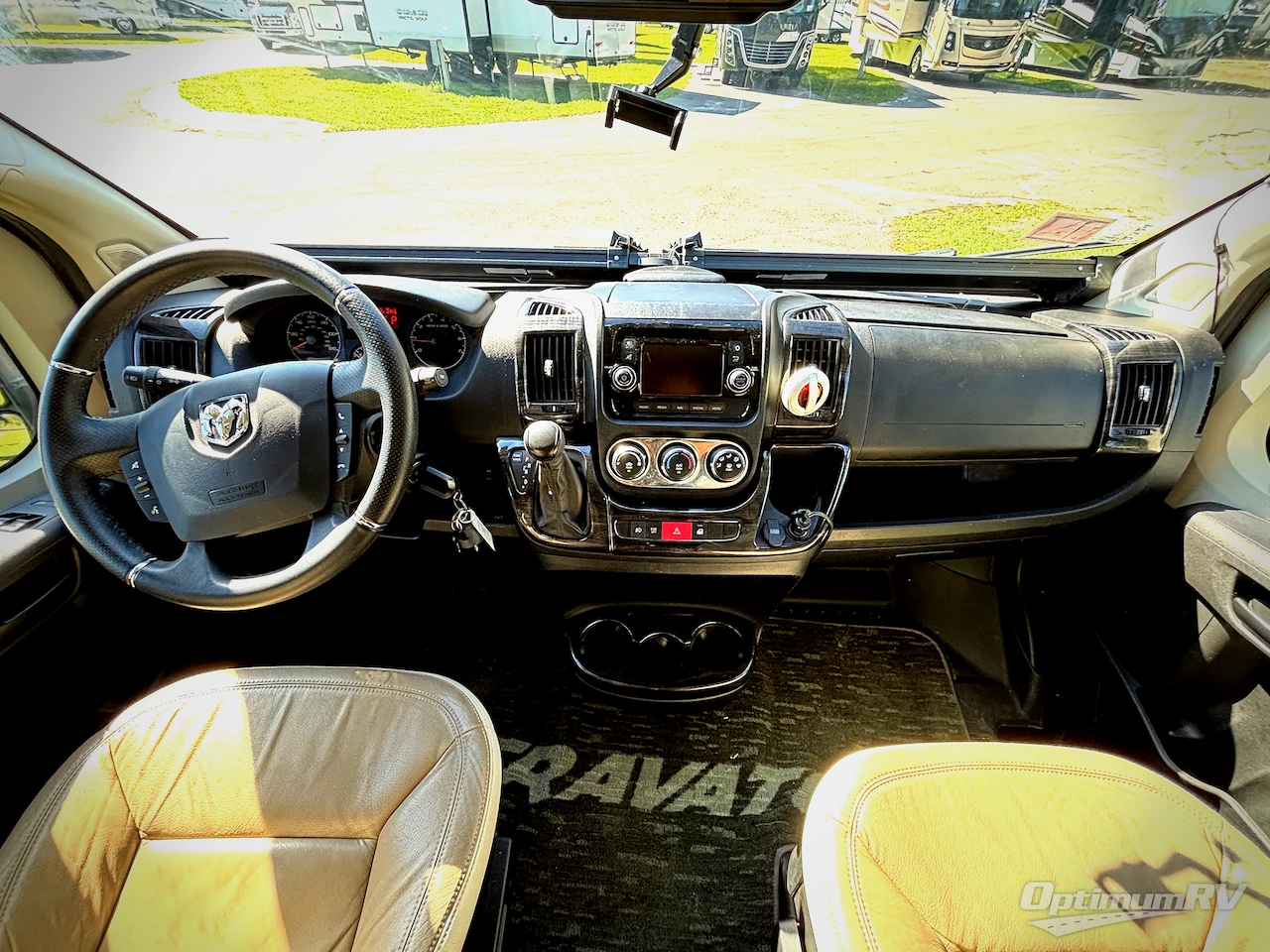 2020 Winnebago Travato 59KL Photo 8