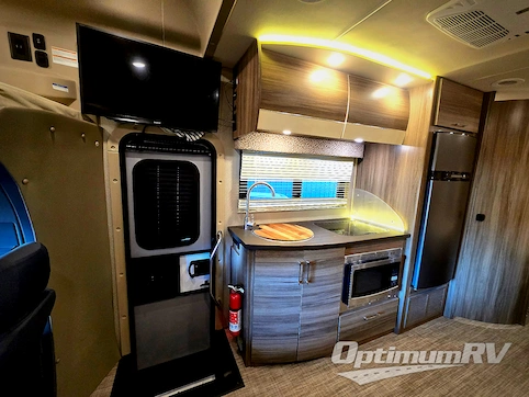 2018 Entegra Qwest 24L RV Photo 4