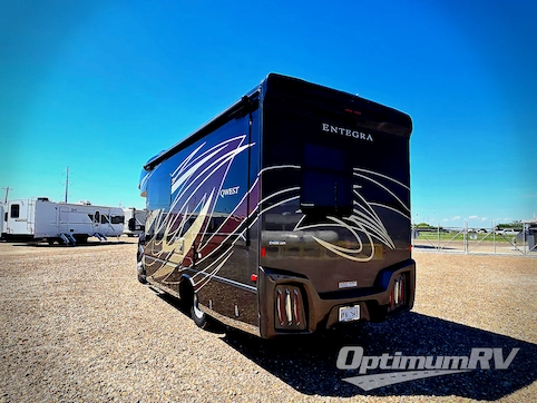 2018 Entegra Qwest 24L RV Photo 2