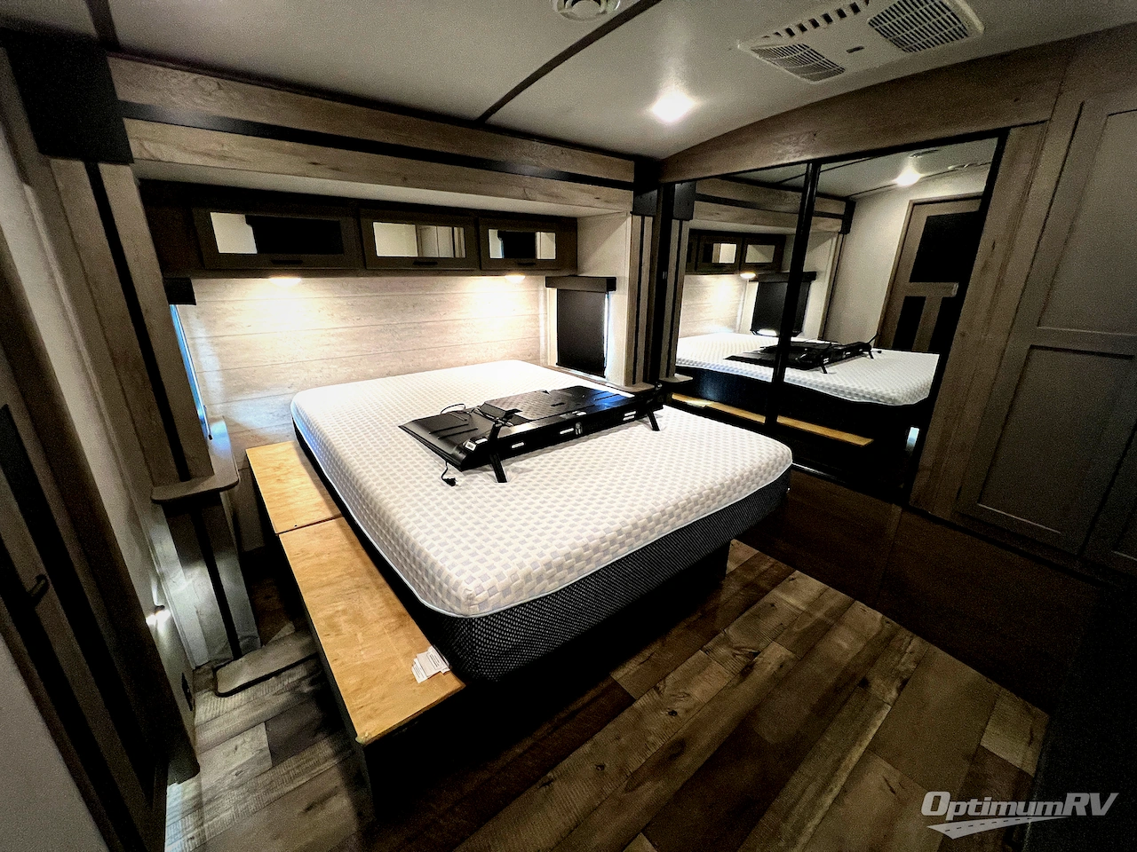 2021 Keystone Outback 328RL Photo 23