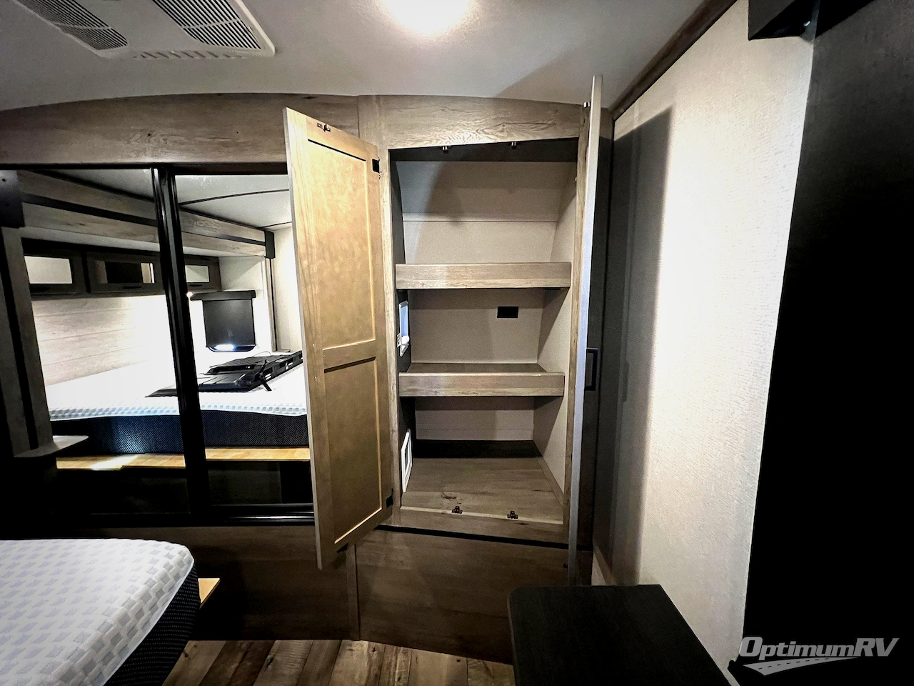 2021 Keystone Outback 328RL Photo 26