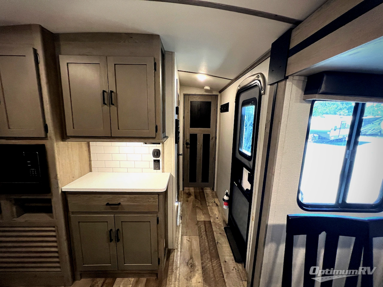 2021 Keystone Outback 328RL Photo 17
