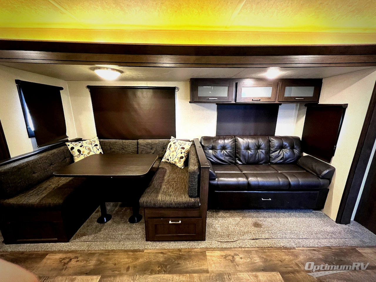 2019 Forest River Salem 31KQBTS Photo 6