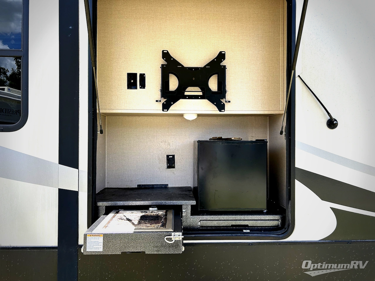 2018 Coachmen Chaparral 391QSMB Photo 23