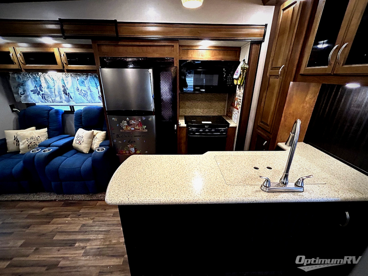 2018 Coachmen Chaparral 391QSMB Photo 6