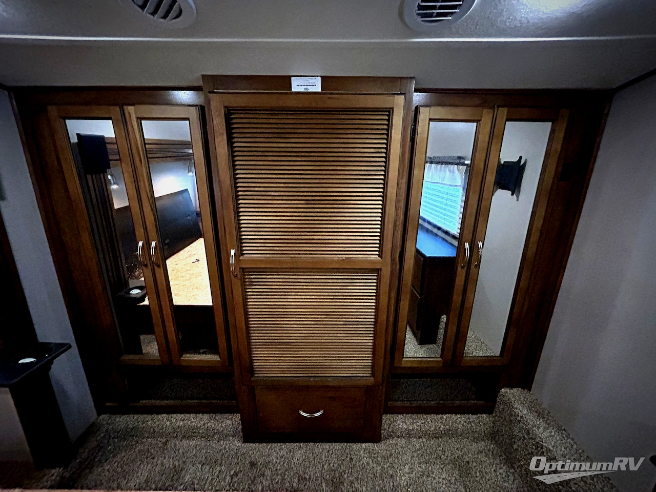 2018 Coachmen Chaparral 391QSMB Photo 10