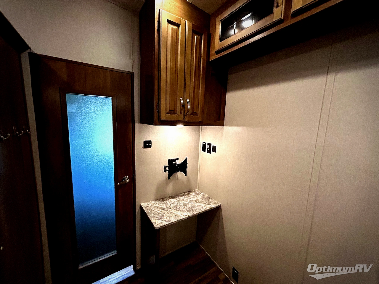 2018 Coachmen Chaparral 391QSMB Photo 17